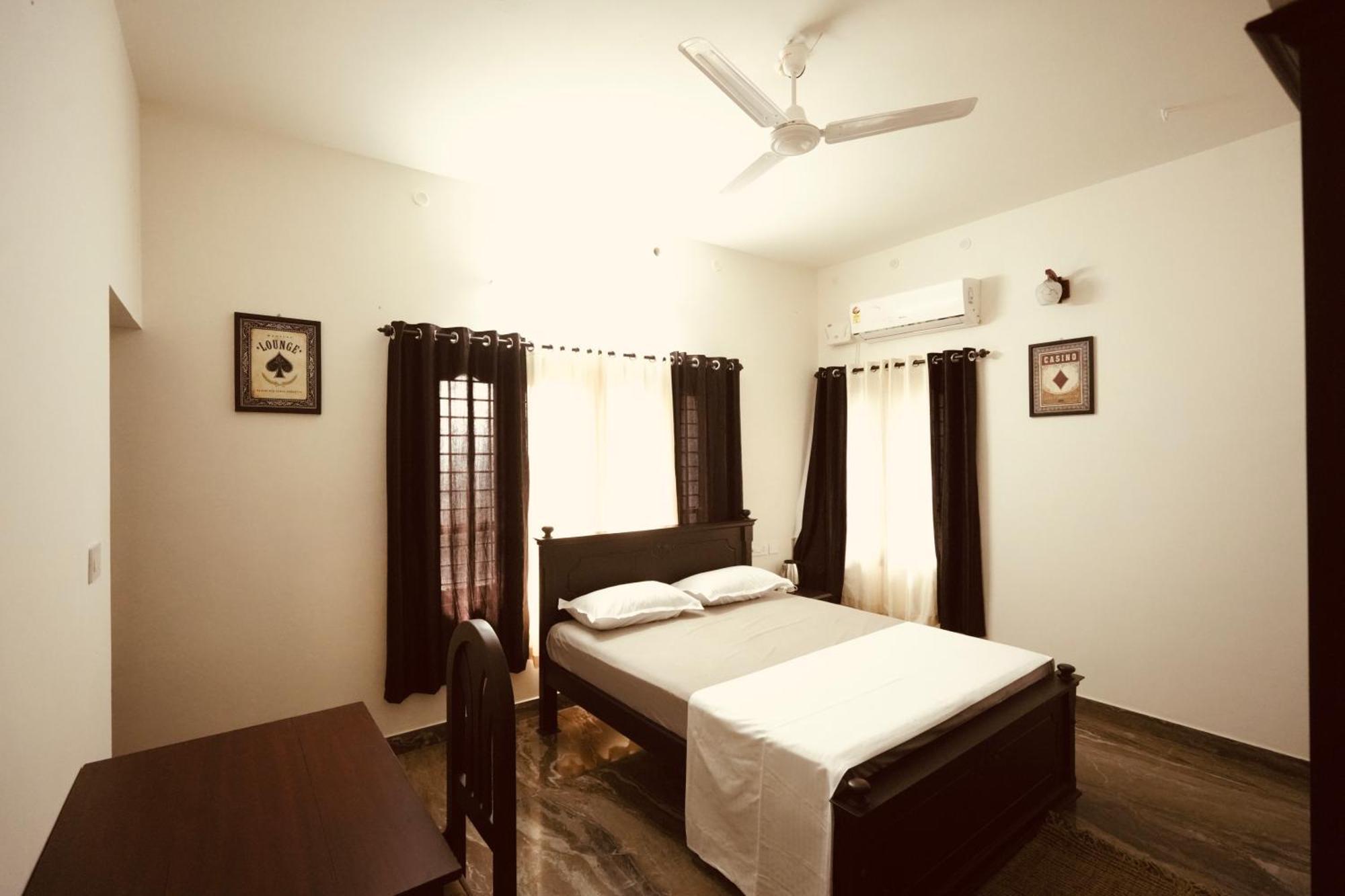 Daffodils Inn Alappuzha Extérieur photo