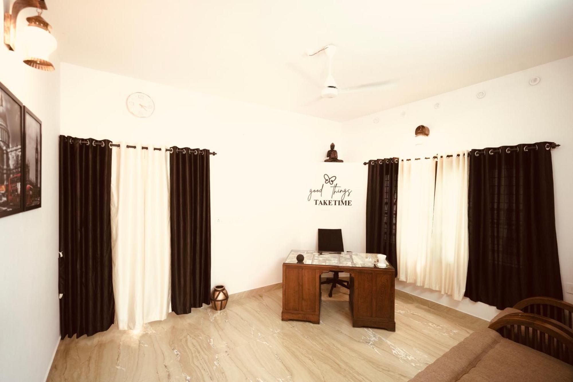 Daffodils Inn Alappuzha Extérieur photo