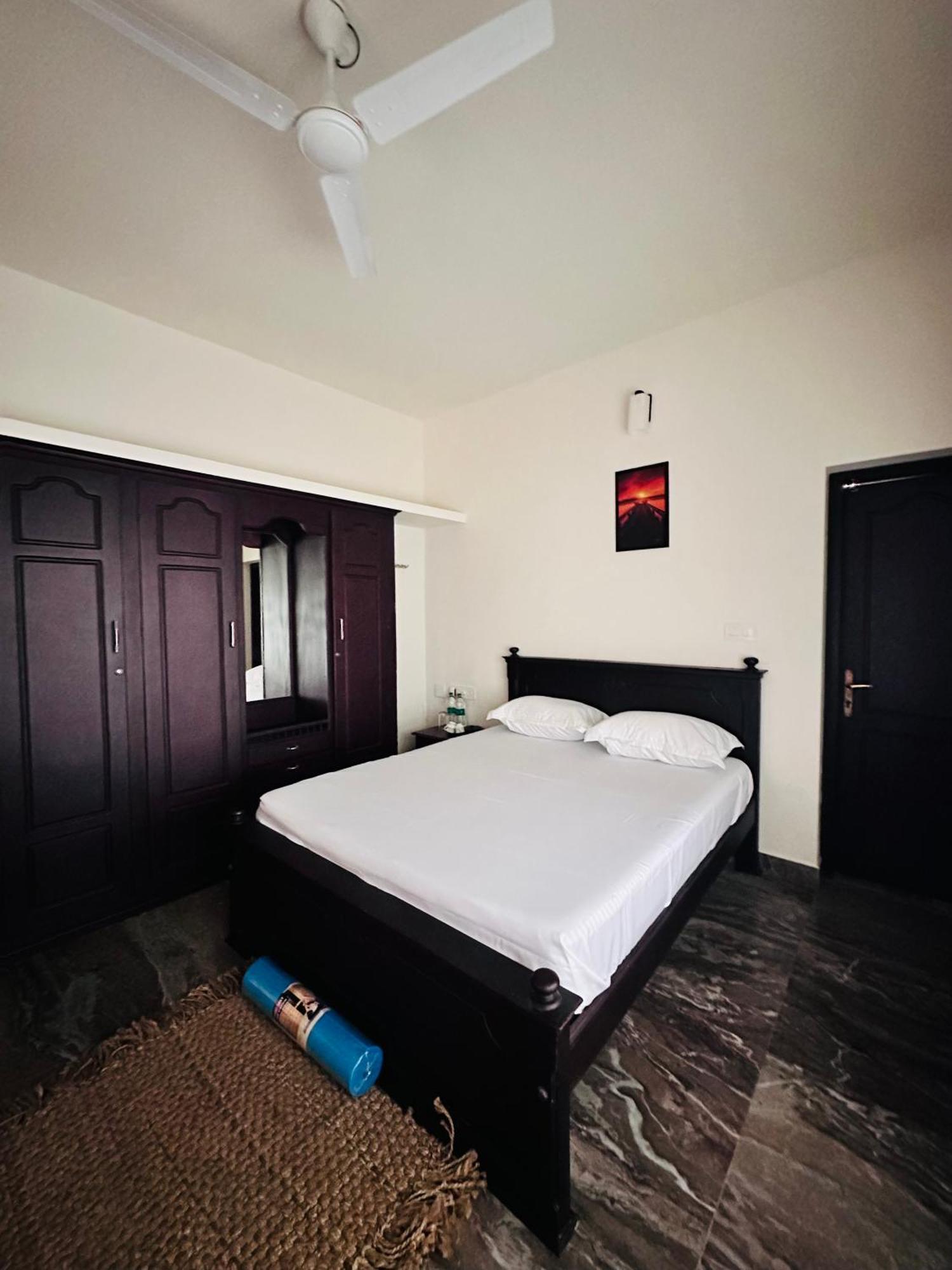 Daffodils Inn Alappuzha Extérieur photo