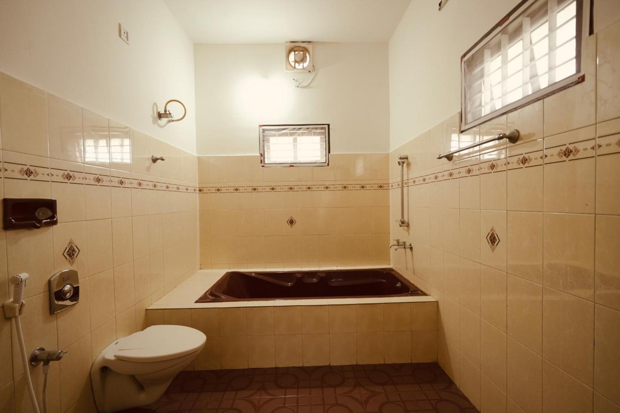 Daffodils Inn Alappuzha Extérieur photo