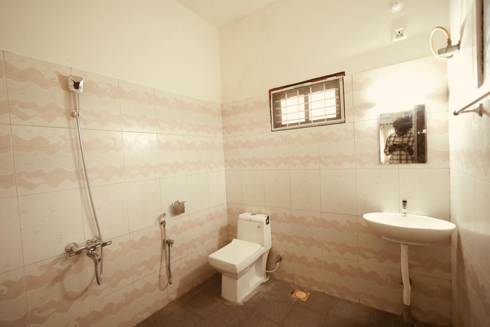 Daffodils Inn Alappuzha Extérieur photo